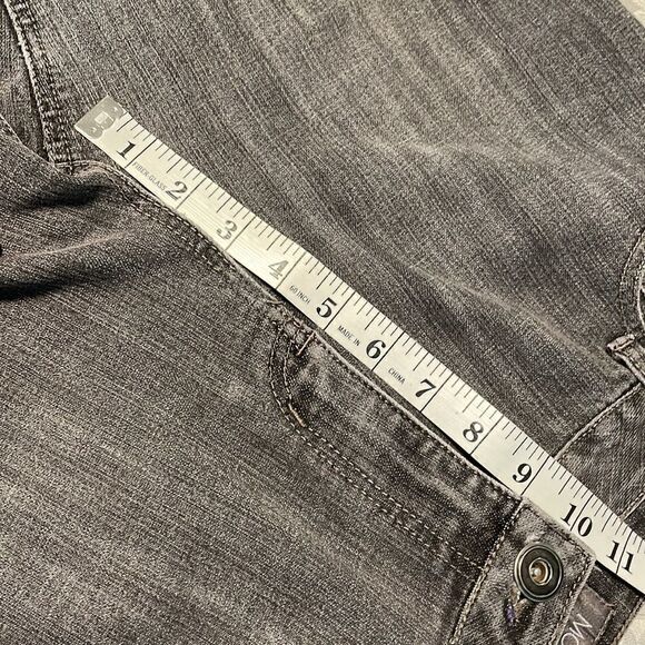 Motto embossed pattern back pockets lightly distressed jeans size 12 - Picture 8 of 11